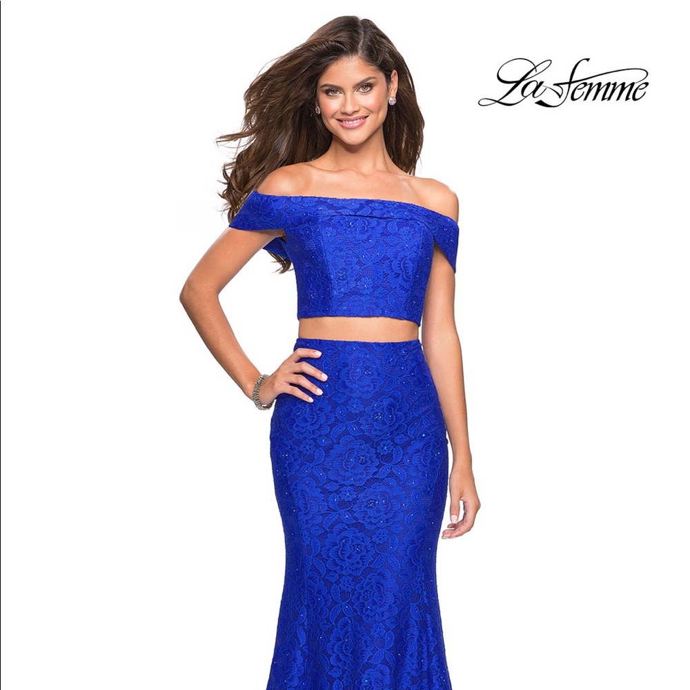 Only worn once- La Femme blue prom dress ready to ship